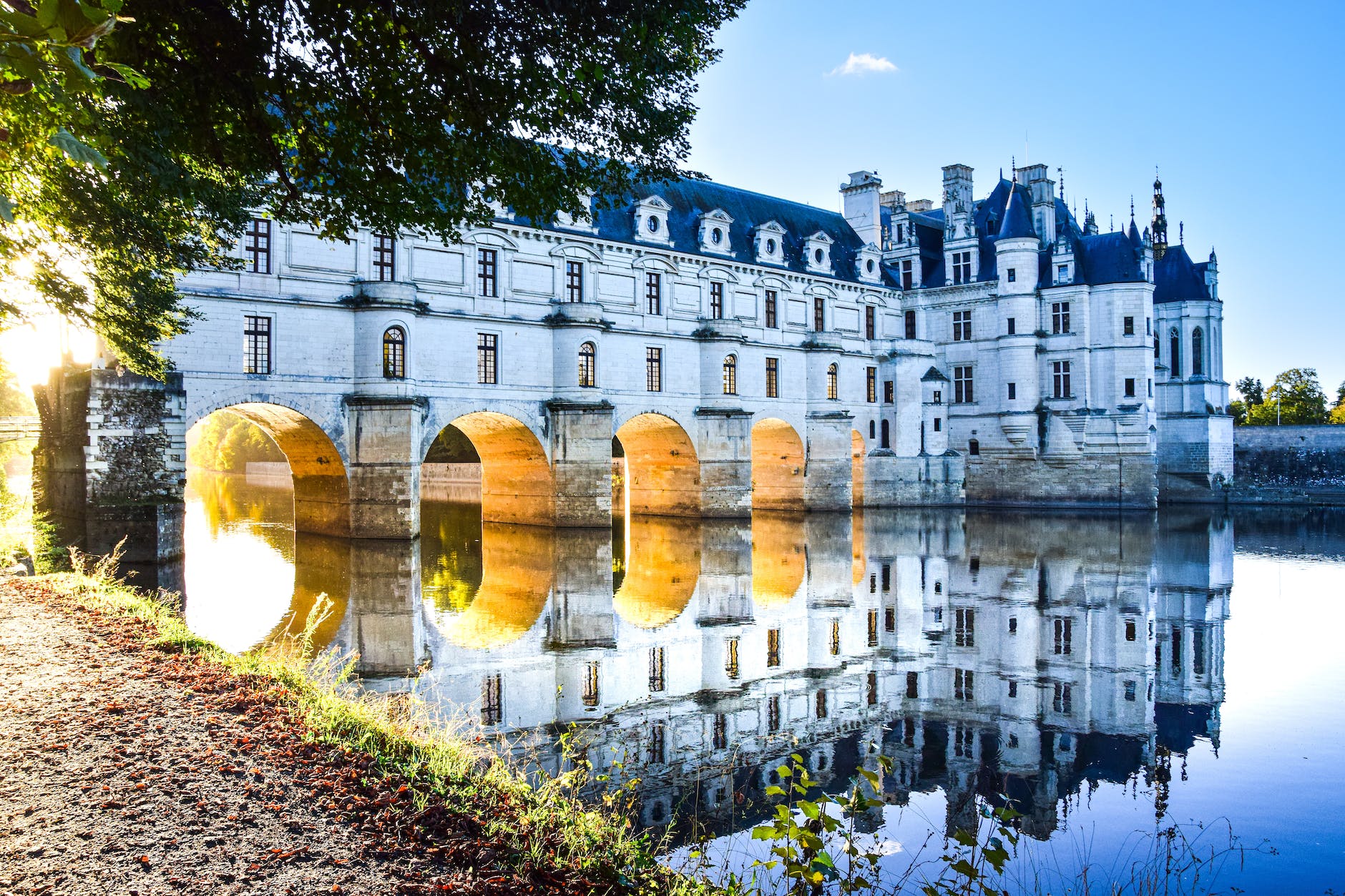 loire castles france