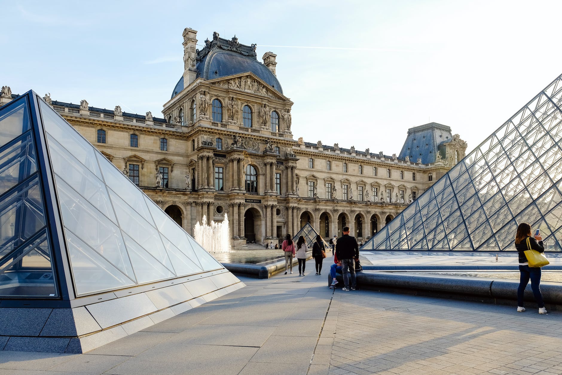 louvre museum paris france